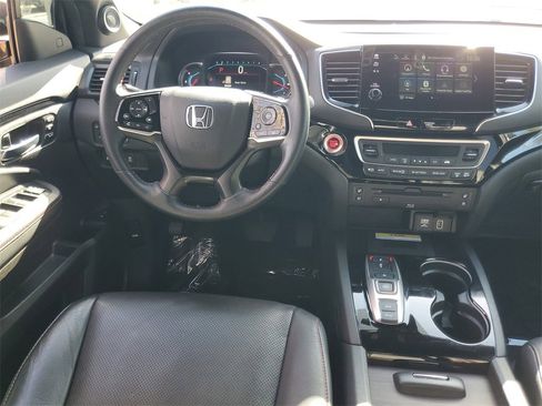 Used 2022 Honda Pilot Black Edition image 17