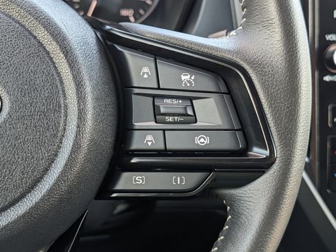 Certified 2025 Subaru Forester Premium AWD/4WD image 30