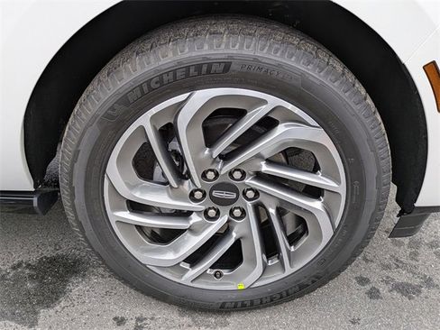 New 2025 Lincoln Navigator Reserve image 11