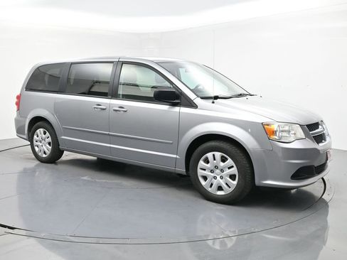 Used 2014 Dodge Grand Caravan SE w/ Quick Order Package 29E SE FWD image 5