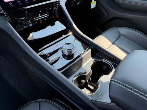 New 2025 Jeep Grand Cherokee L Limited w/ Black Appearance Package image 29