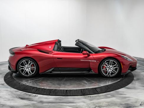 Used 2023 Maserati MC20 Spyder RWD image 27