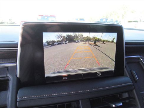 Used 2023 GMC Yukon AT4 image 30