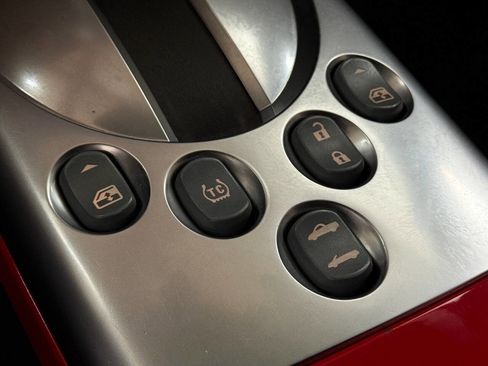 Used 2004 Chevrolet SSR w/ Preferred Equipment Group image 54