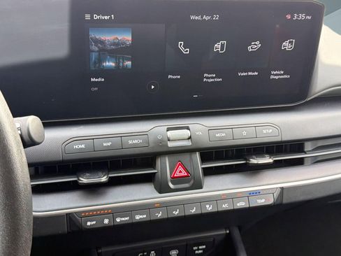 Used 2025 Kia K4 LXS FWD image 24