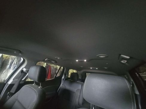 Used 2023 GMC Acadia SLE w/ Driver Convenience Package FWD image 14