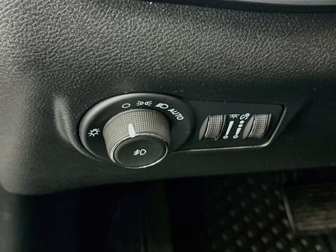 Used 2022 Jeep Compass Latitude w/ Convenience Group AWD/4WD image 17