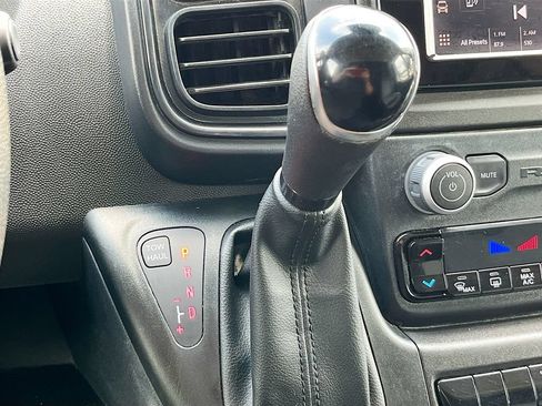 Used 2025 RAM ProMaster 2500 w/ Convenience Group FWD image 16