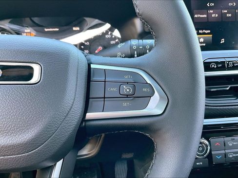 New 2026 Jeep Compass Latitude AWD/4WD image 24