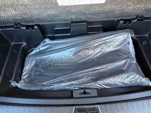 Used 2026 Chevrolet Traverse RS w/ LPO, Floor Liner Package AWD/4WD image 43