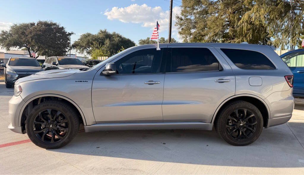 Used 2019 Dodge Durango R/T w/ Technology Group RWD image 2