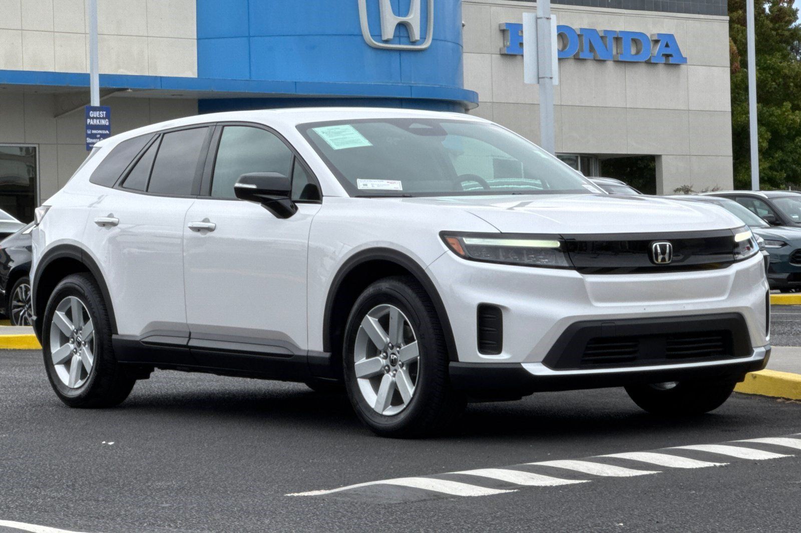 Used 2024 Honda Prologue EX image 7
