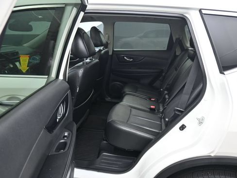 Used 2017 Nissan Rogue SL w/ SL Premium Package AWD/4WD image 33