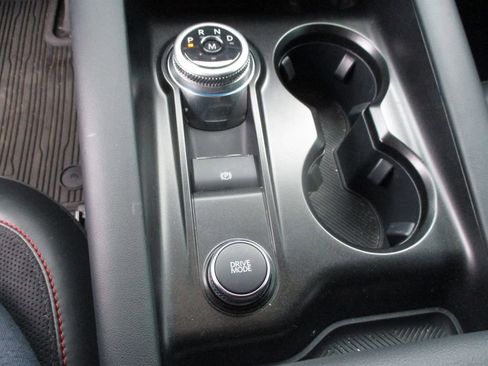 Used 2025 Ford Explorer ST image 5