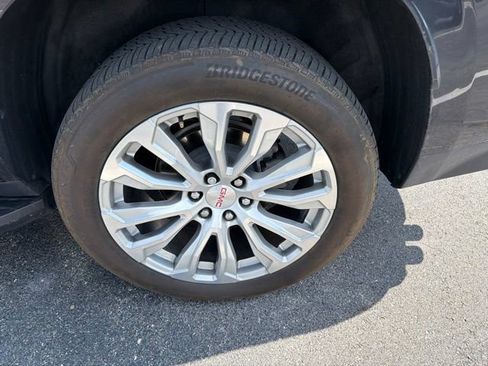 Used 2023 GMC Yukon Denali w/ LPO, Floor Liner Package AWD/4WD image 24
