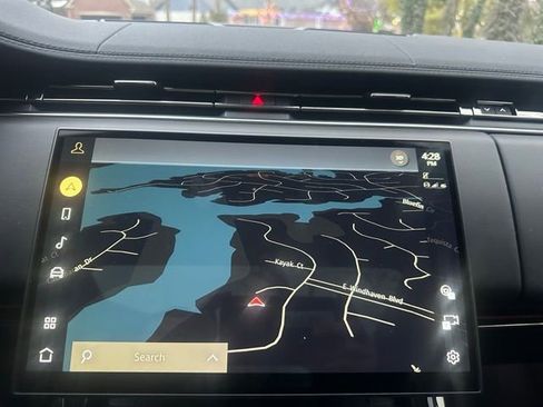 Used 2023 Land Rover Range Rover Sport SE image 24