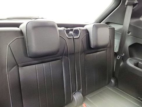 Used 2022 Volkswagen Tiguan SE R-Line image 28