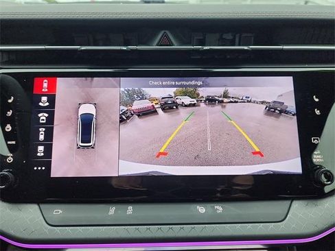 Used 2025 Jeep Wagoneer S Limited image 24