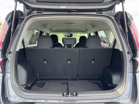 Used 2025 Kia Soul LX FWD image 37