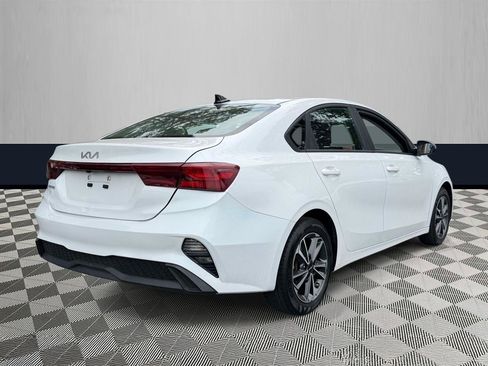 Used 2023 Kia Forte LXS FWD image 5