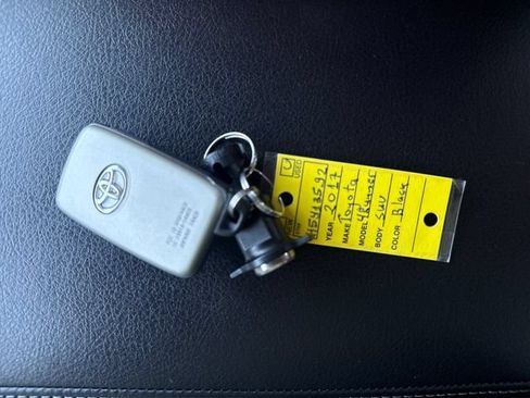 Used 2017 Toyota 4Runner Limited AWD/4WD image 29