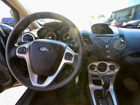 Used 2019 Ford Fiesta SE w/ Cold Weather Package FWD image 13