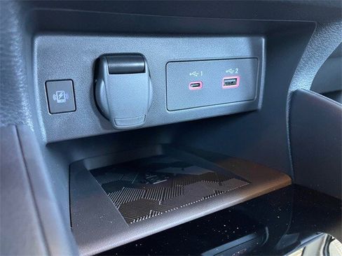 New 2025 Nissan Versa SR w/ Trunk Package image 20