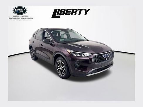 Used 2023 Ford Escape SE image 1