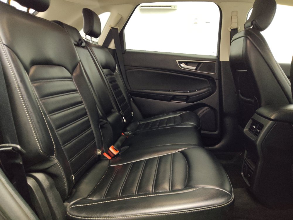 Used 2019 Ford Edge SEL w/ Equipment Group 201A FWD image 19