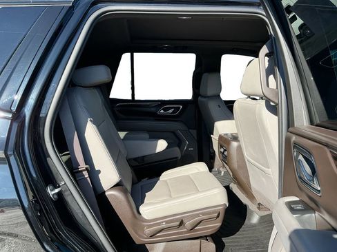 Used 2022 Chevrolet Tahoe Z71 w/ Luxury Package image 23