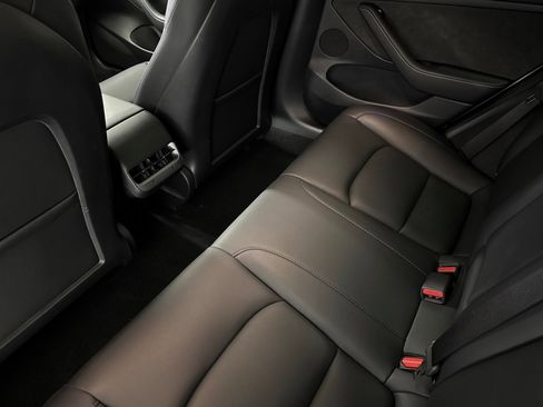 Used 2023 Tesla Model 3 Performance image 26