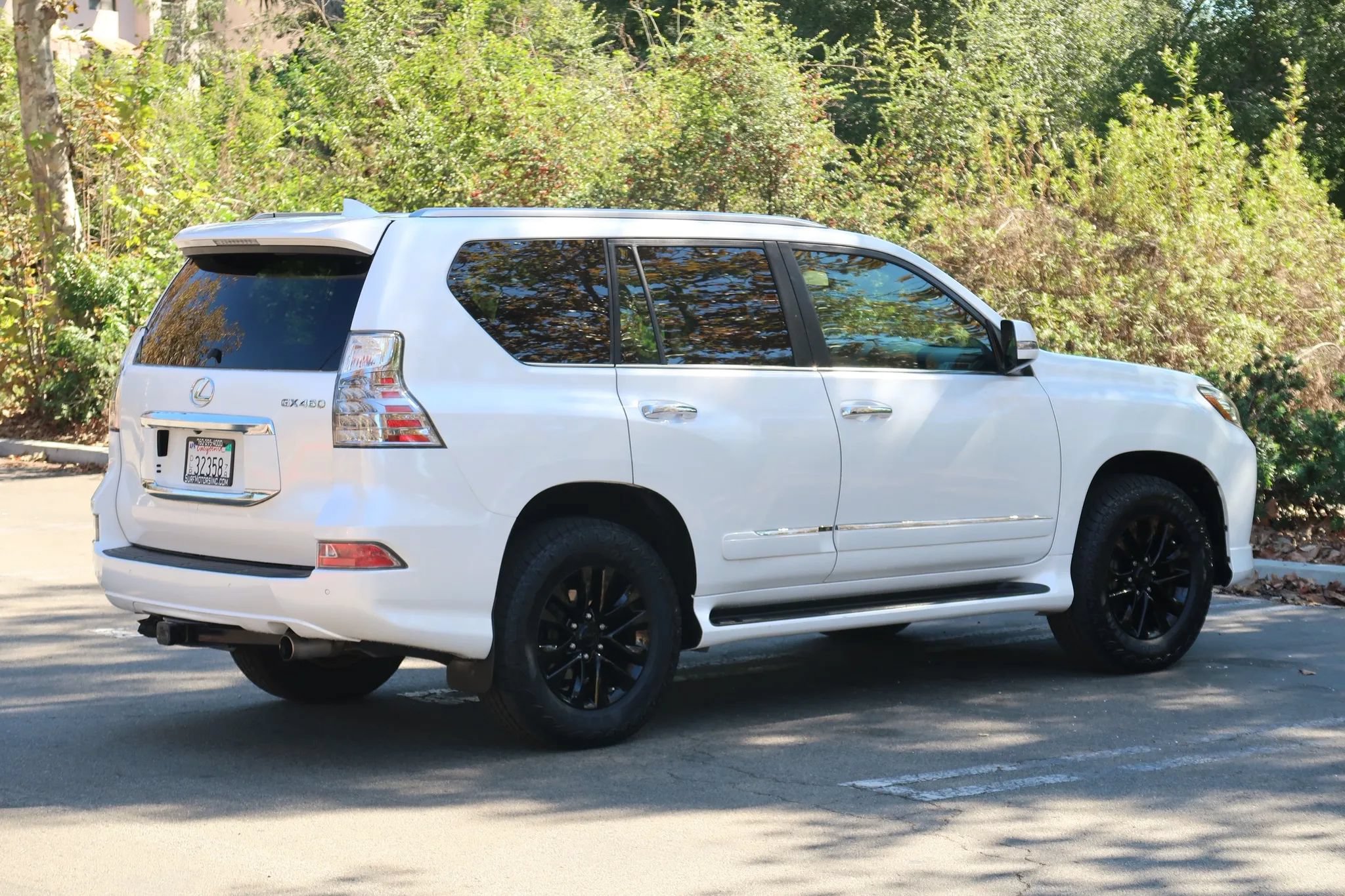 Used 2016 Lexus GX 460 w/ Premium Package AWD/4WD image 6