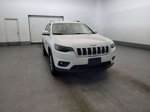 Used 2019 Jeep Cherokee Latitude Plus w/ Cold Weather Group AWD/4WD image 14