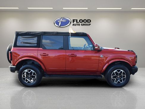 Used 2022 Ford Bronco Outer Banks AWD/4WD image 3