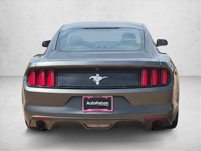 Used 2016 Ford Mustang Coupe RWD image 4