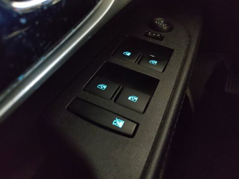 Used 2017 Chevrolet Equinox LS FWD image 27