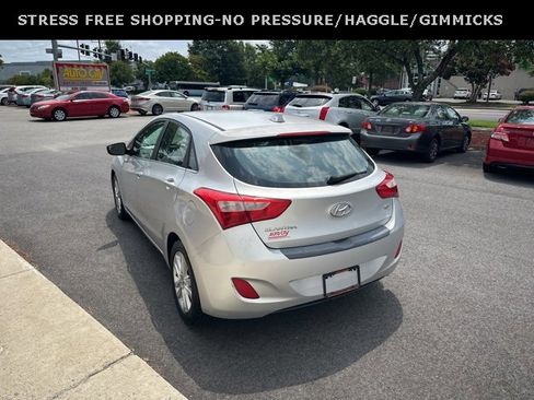 Used 2013 Hyundai Elantra GT image 3