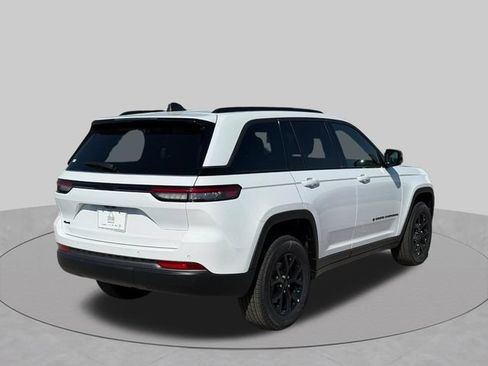 New 2026 Jeep Grand Cherokee Altitude AWD/4WD image 3