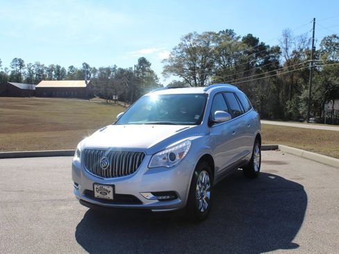 Used 2017 Buick Enclave Premium image 7