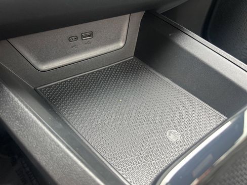 Used 2025 Chevrolet Equinox RS image 40