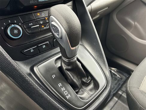 Used 2023 Ford Transit Connect XL image 27