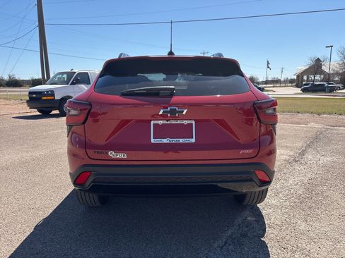 New 2026 Chevrolet Trax RS w/ Driver Confidence Package image 5