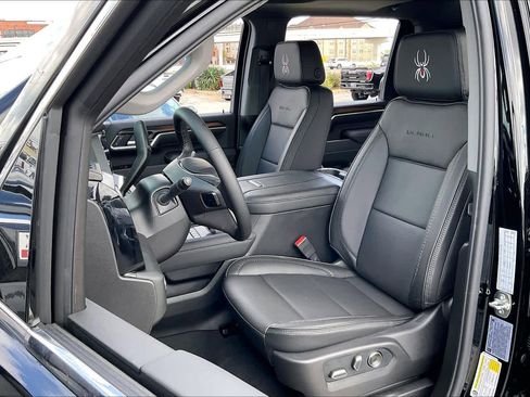 New 2026 GMC Sierra 2500 Denali w/ Denali Reserve Package image 18