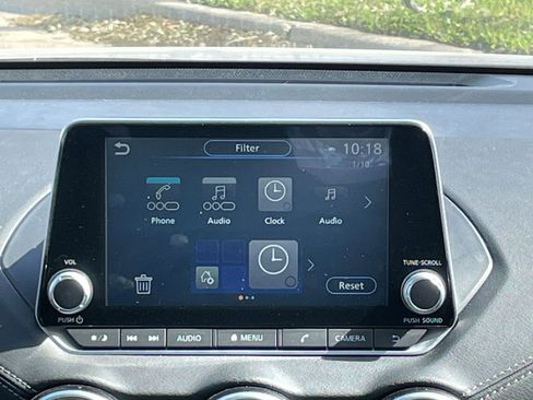 Used 2025 Nissan Sentra SV image 21