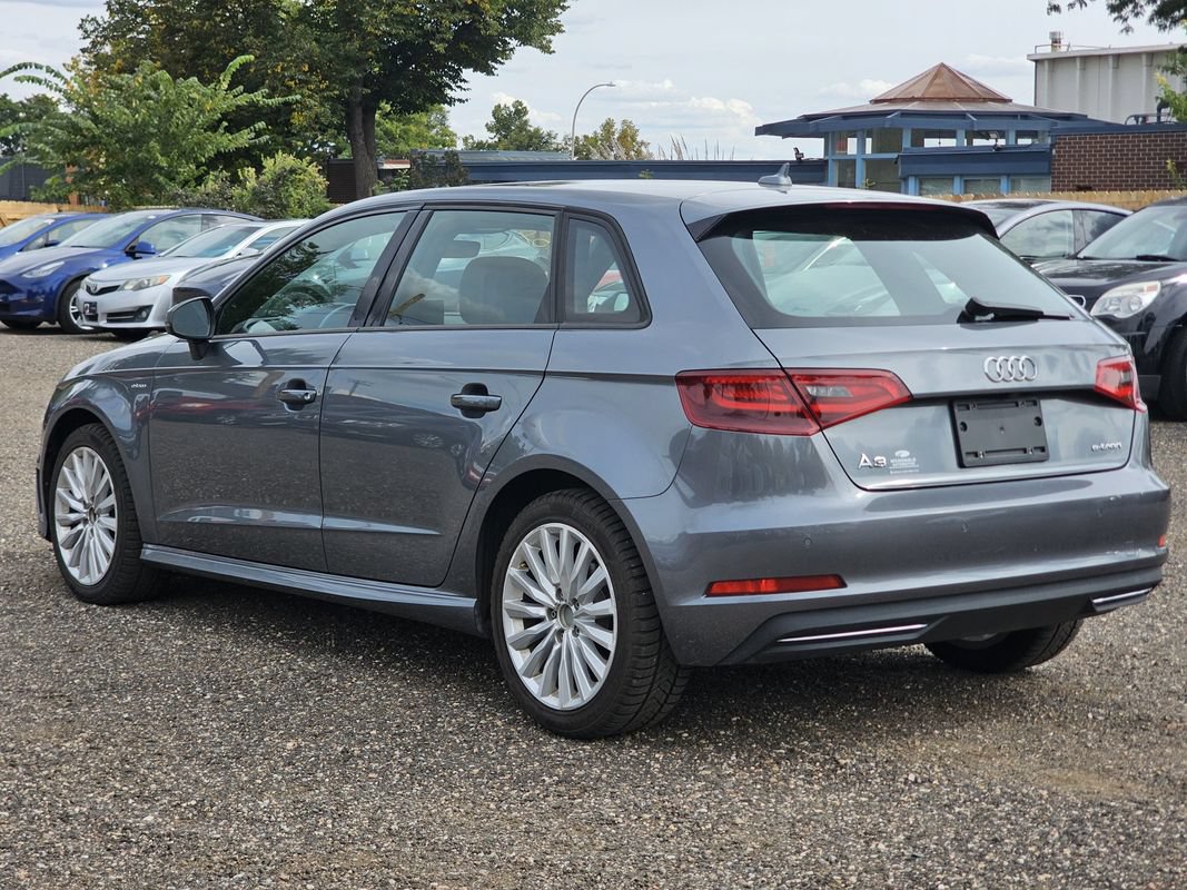 Used 2016 Audi A3 e-tron Premium FWD image 2
