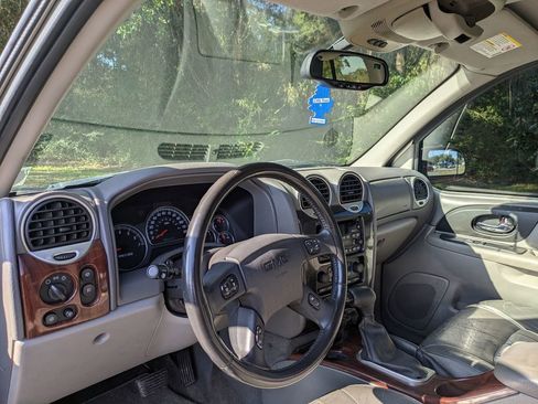 Used 2002 GMC Envoy SLT image 13
