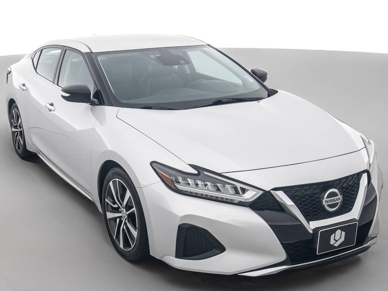 Used 2020 Nissan Maxima SV FWD image 1