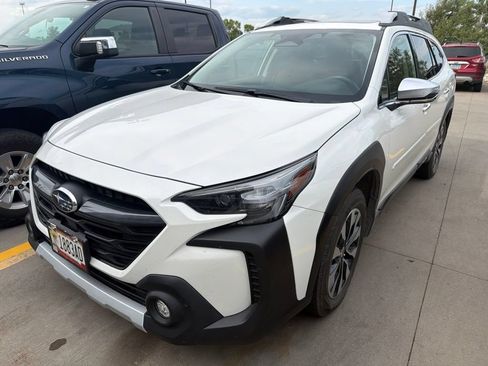 Used 2023 Subaru Outback Touring w/ Popular Package #2 AWD/4WD image 3