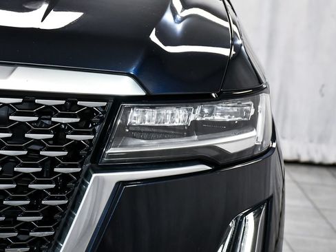Used 2021 Cadillac Escalade Premium Luxury w/ Driver Assist Tech Package AWD/4WD image 83