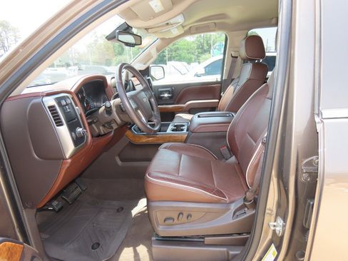 Used 2015 Chevrolet Silverado 1500 High Country w/ High Country Premium Package RWD image 7